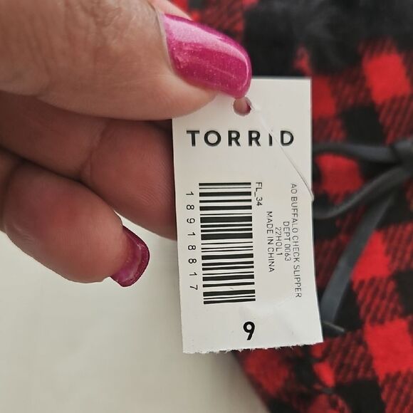 Torrid Red and Black Checkered Moccasin Slippers - Picture 3 of 16